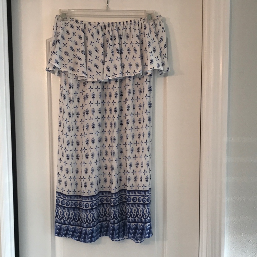 Beach lunch lounge on or off shoulder dress size s